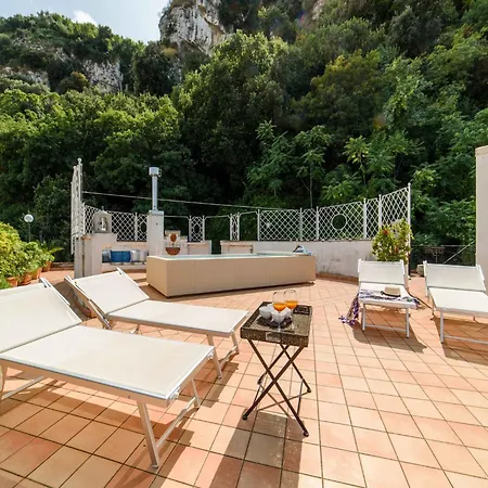3 Bedroom In Península Sorrentina