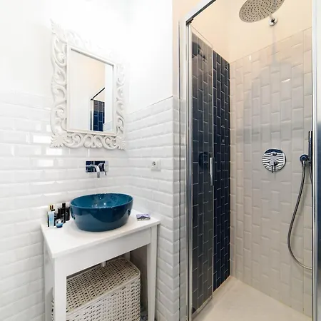 Apartment 3 Bedroom In