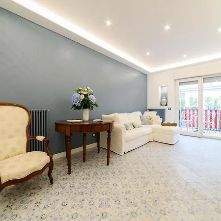 Apartment 3 Bedroom In