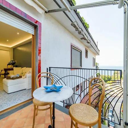 3 Bedroom In * Σορέντο